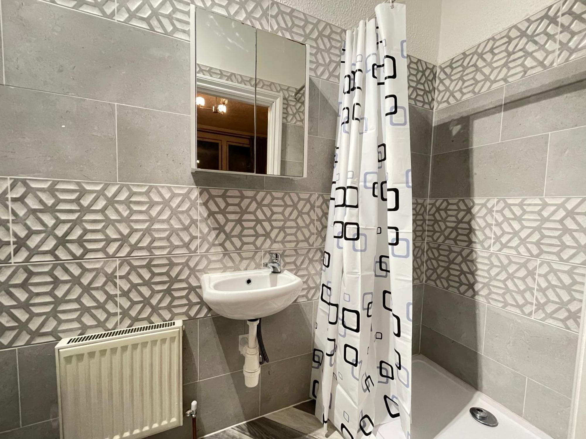 Room With Private Bathroom And Shared Kitchen Лондон Екстер'єр фото