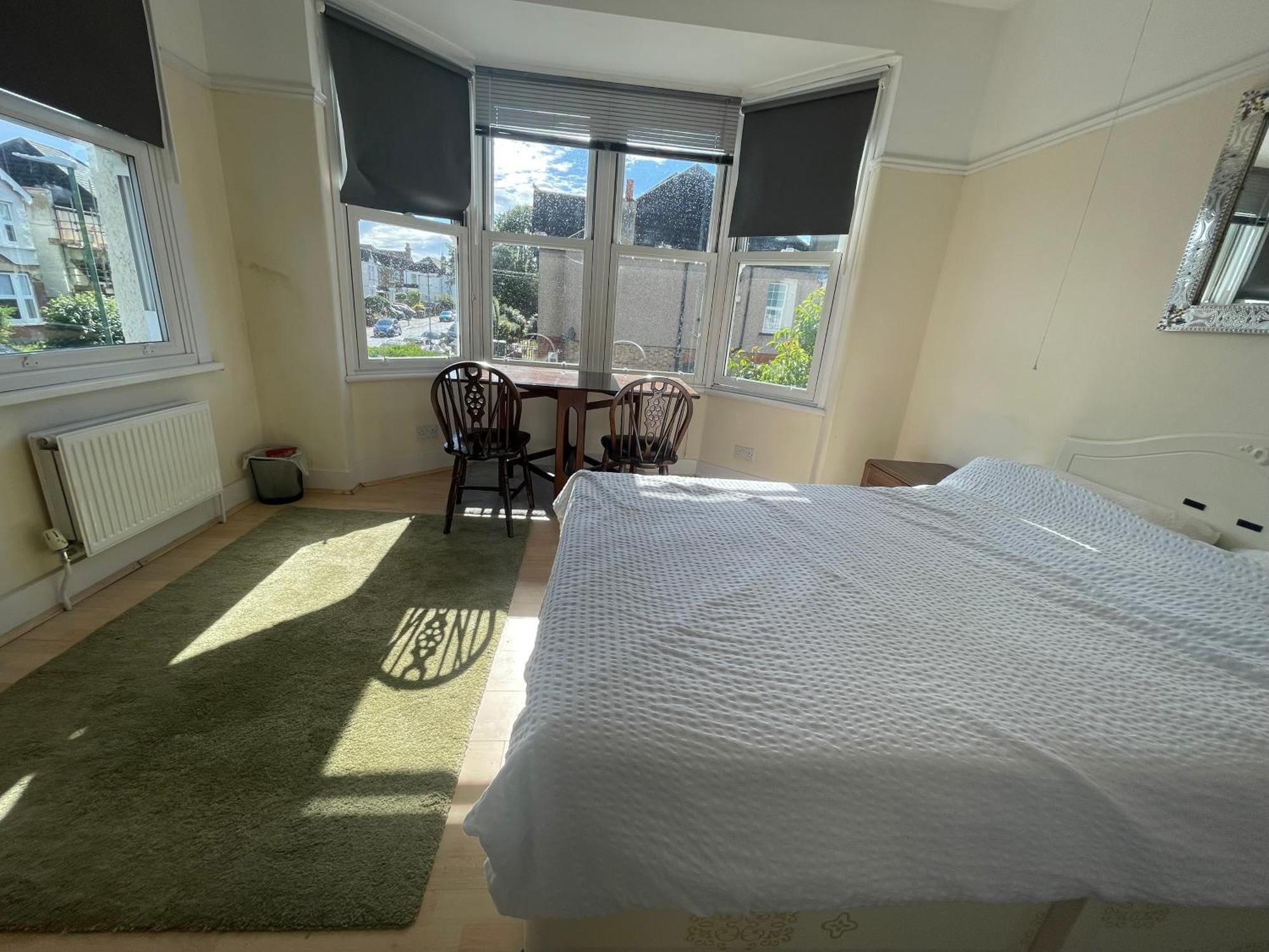 Room With Private Bathroom And Shared Kitchen Лондон Екстер'єр фото